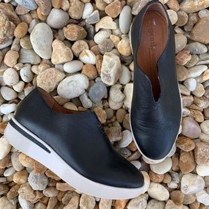 Gentle Souls Black Leather Hanna Slip 